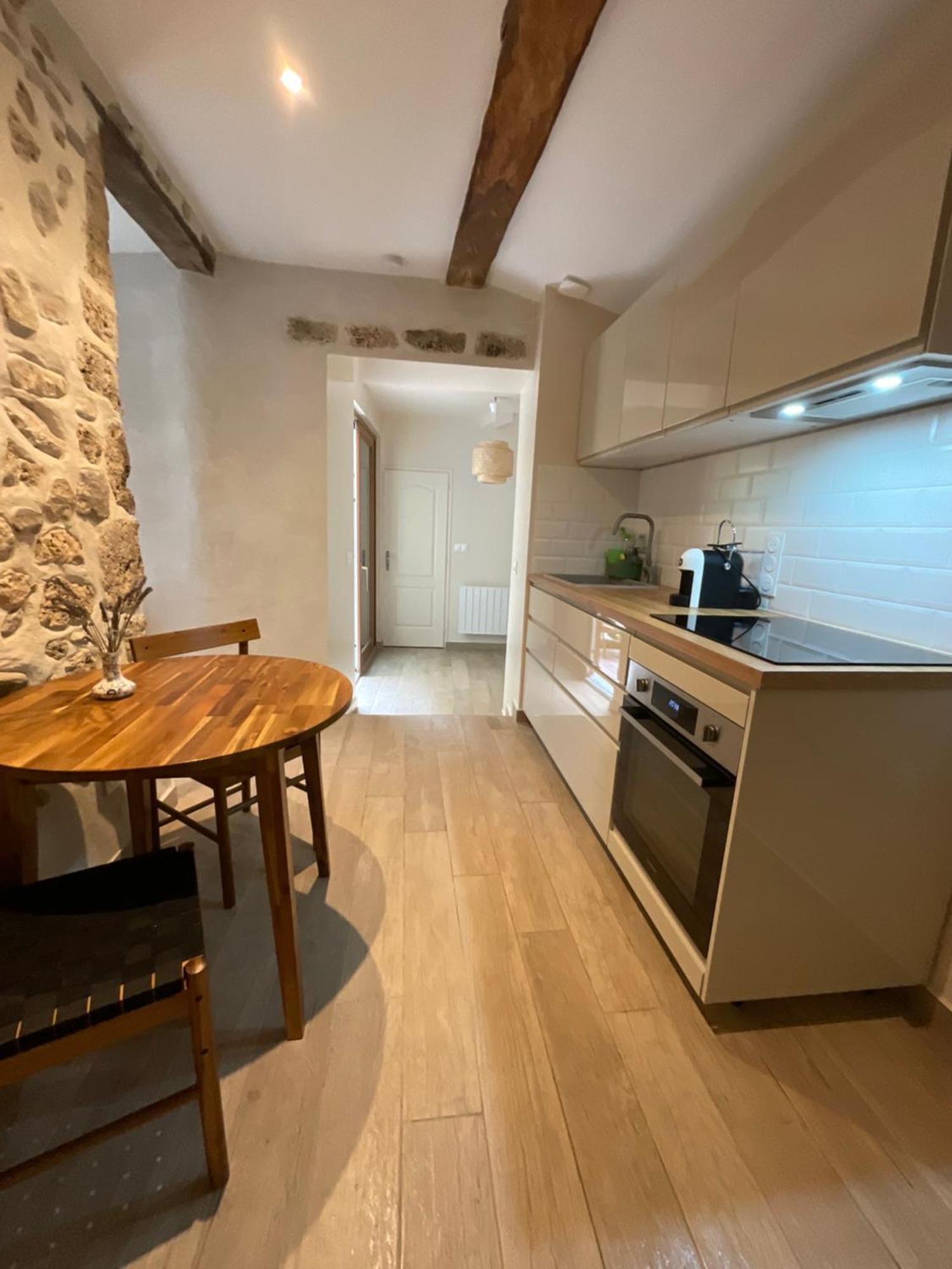 Zofia Appartements - Appartement Avec Cour Privee #1 มูสติเยร์-แซ็งต์-มารี ภายนอก รูปภาพ